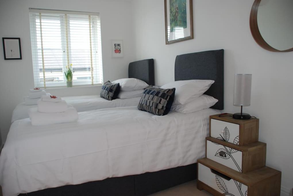 Wow I'M Living On The Beach. Luxury 4 Bed Sleeps 8 Pagham Exterior foto