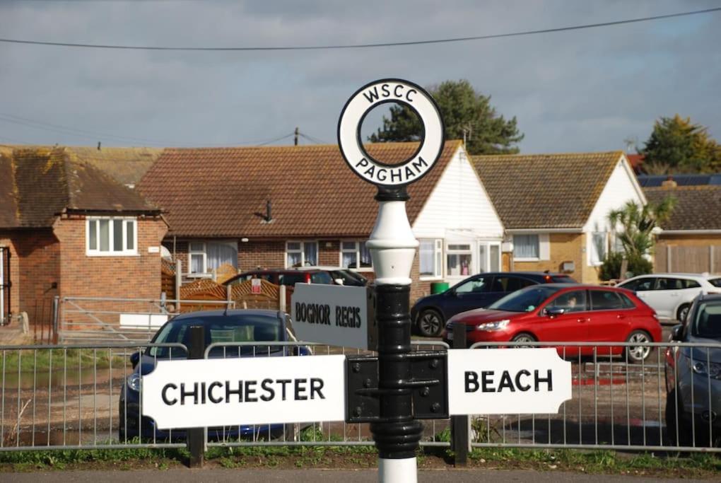 Wow I'M Living On The Beach. Luxury 4 Bed Sleeps 8 Pagham Exterior foto