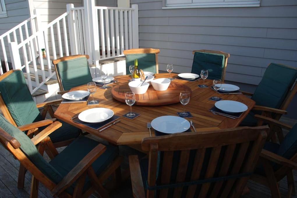 Wow I'M Living On The Beach. Luxury 4 Bed Sleeps 8 Pagham Exterior foto