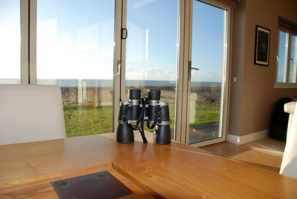 Wow I'M Living On The Beach. Luxury 4 Bed Sleeps 8 Pagham Exterior foto