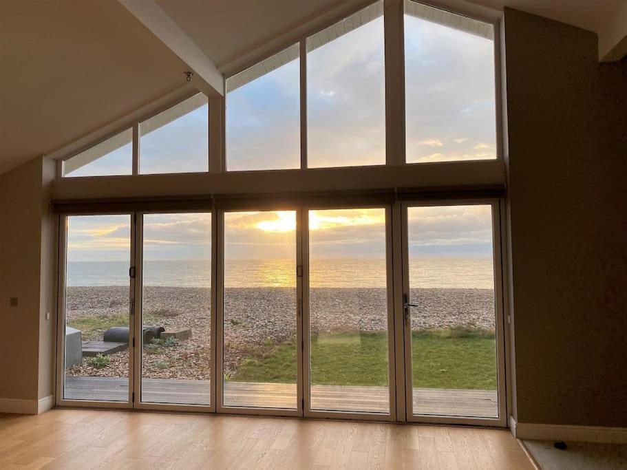 Wow I'M Living On The Beach. Luxury 4 Bed Sleeps 8 Pagham Exterior foto