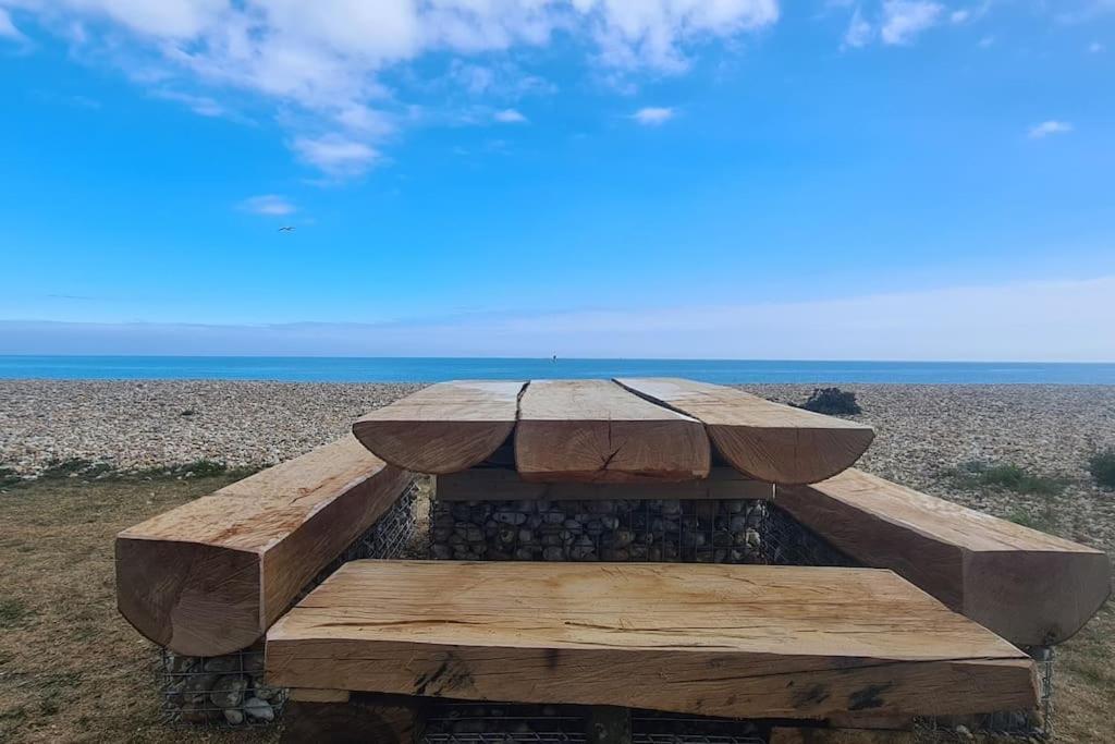 Wow I'M Living On The Beach. Luxury 4 Bed Sleeps 8 Pagham Exterior foto